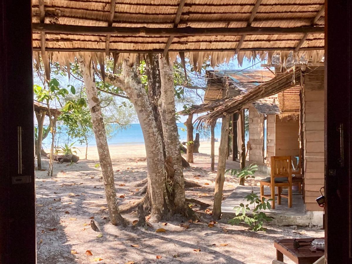 La Ong Lay Otel Koh Phayam Dış mekan fotoğraf