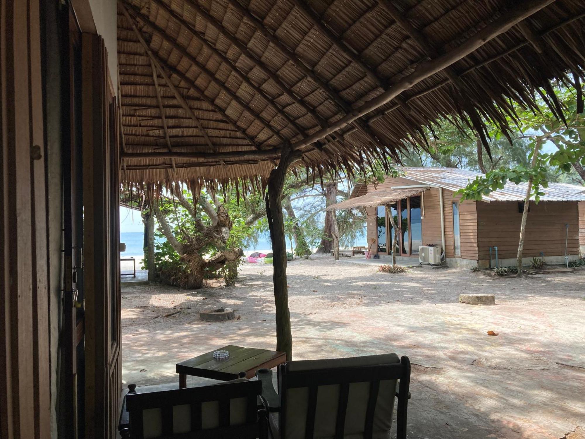 La Ong Lay Otel Koh Phayam Dış mekan fotoğraf