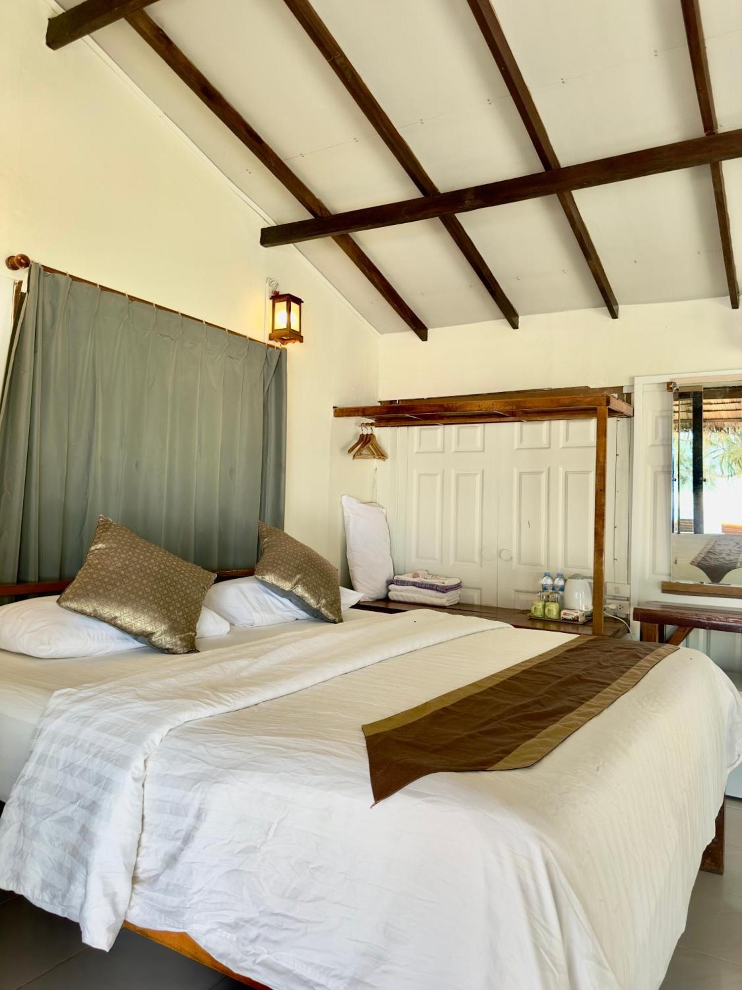 La Ong Lay Otel Koh Phayam Dış mekan fotoğraf
